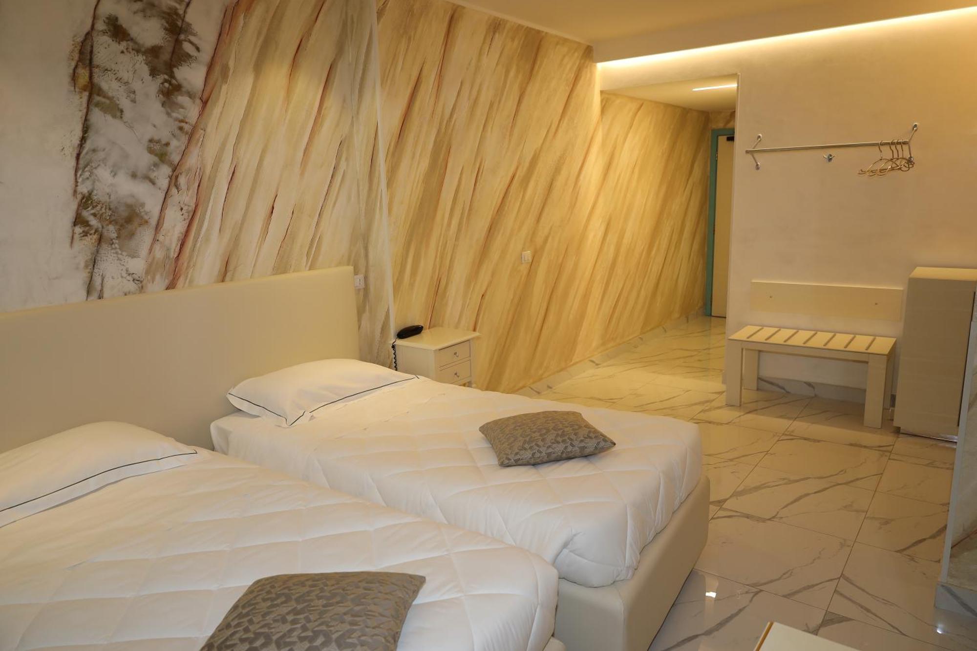 Hotel Ristorante Continental Osio Sotto Ngoại thất bức ảnh